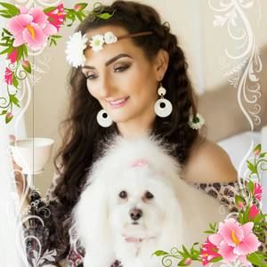 Meet your Posher, Francisca